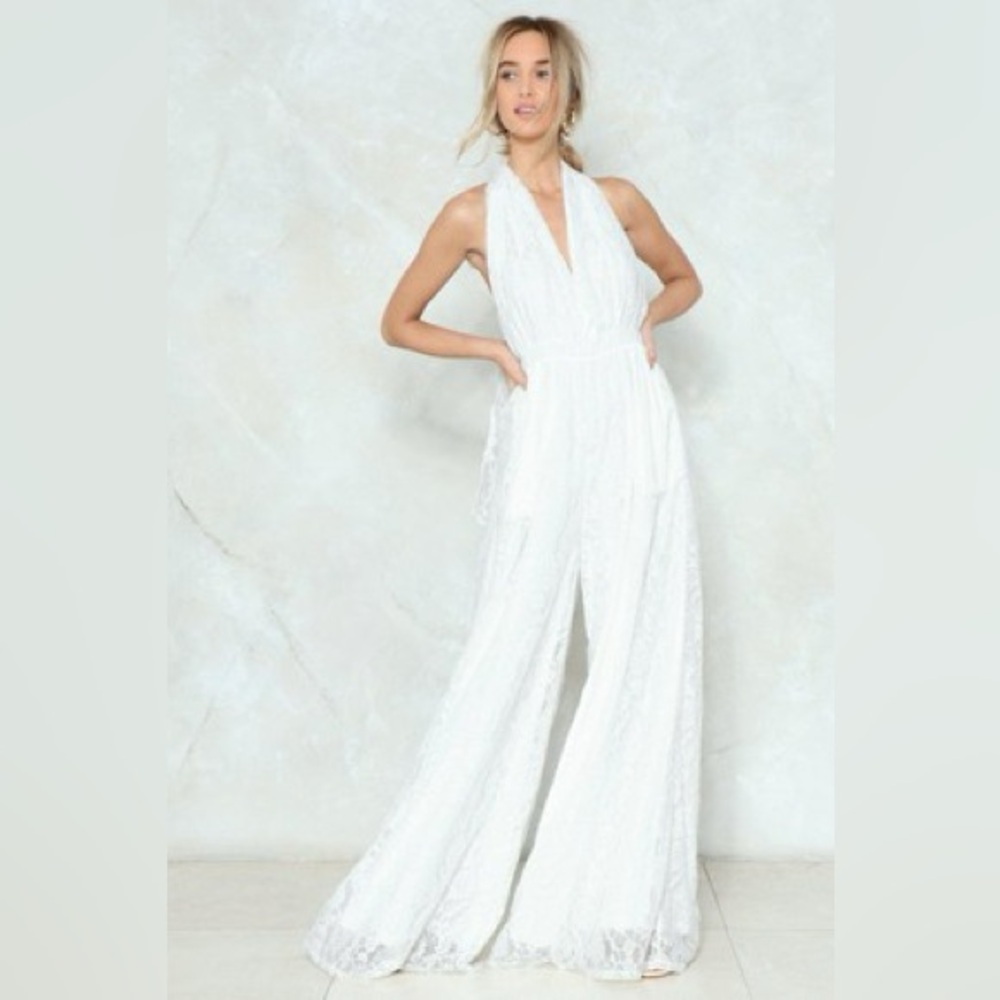 Lace Your Fears Wide-Leg Halter Maxi Jumpsuit – Size 6- - Picture 3 of 15